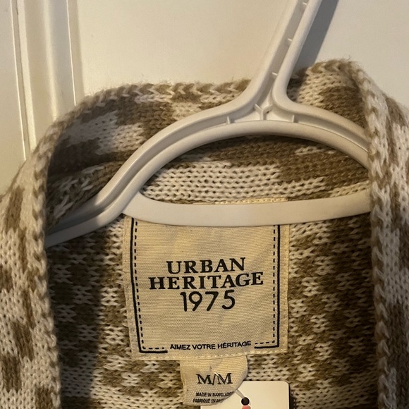 Urban Heritage | Medium Boho Sweater - Picture 2 of 6